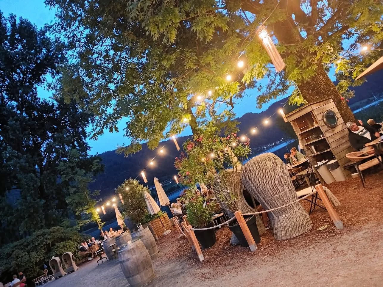 Café Pavillon am See - Außenansicht